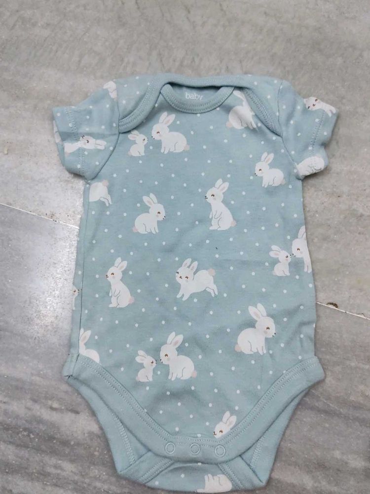 2 Rompers
