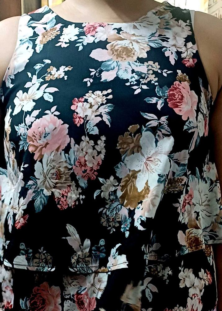Floral Layered Sleeveless Top