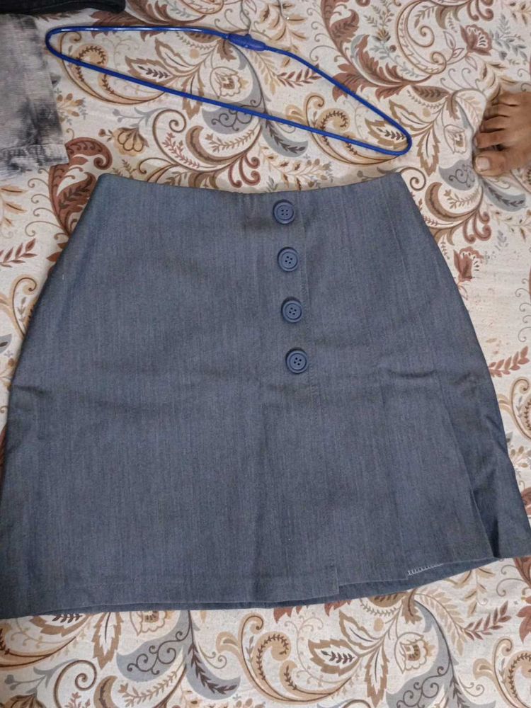 Buttoned Mini Skirt