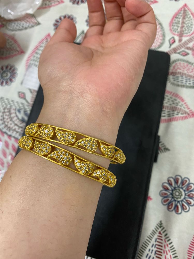 2 Bangles, Stones
