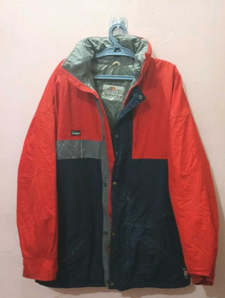 Mountain Farwest Navy-Blue Red Jacket