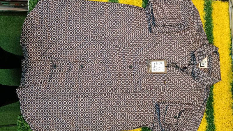 Men Fit Printed Casual Shirts