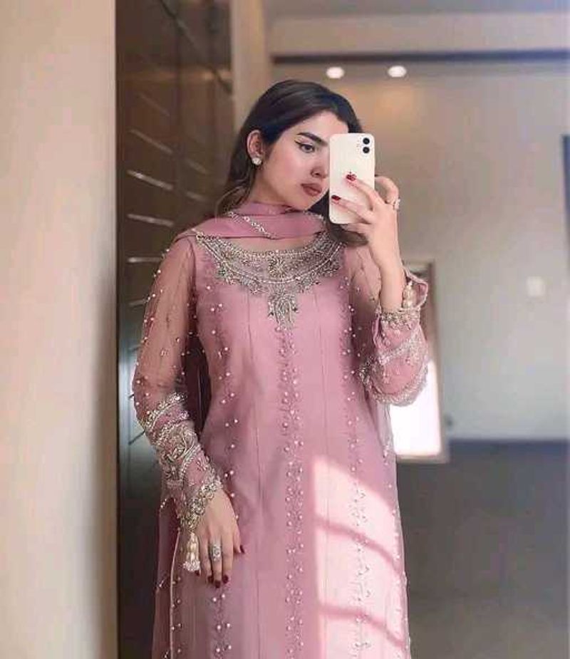 Designer Freeze Fabric Kurti And Pant