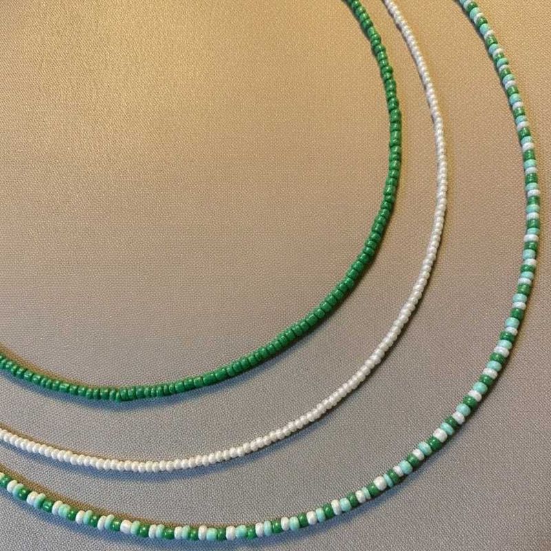 green Beaded Layered Necklace🌲