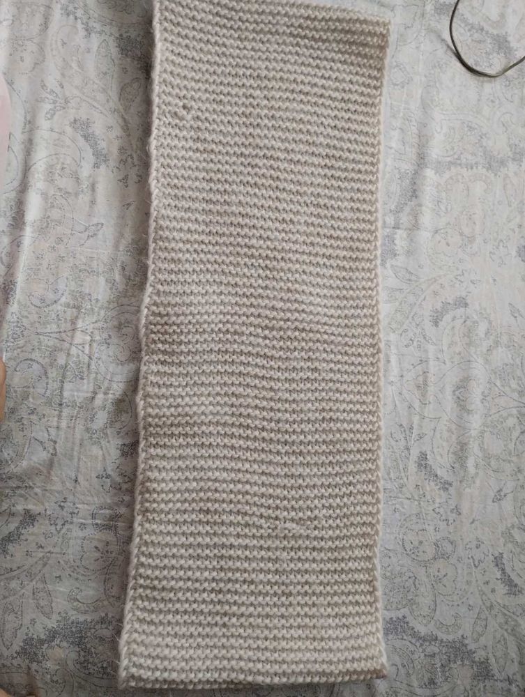 Round Neck Woolen Scarf