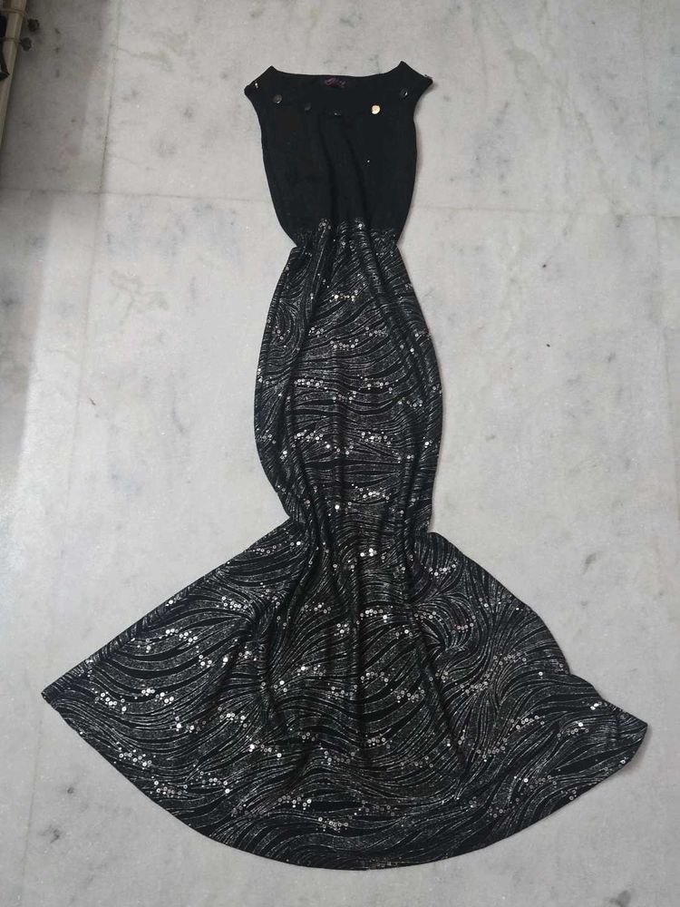 Elegant Black Evening Gown