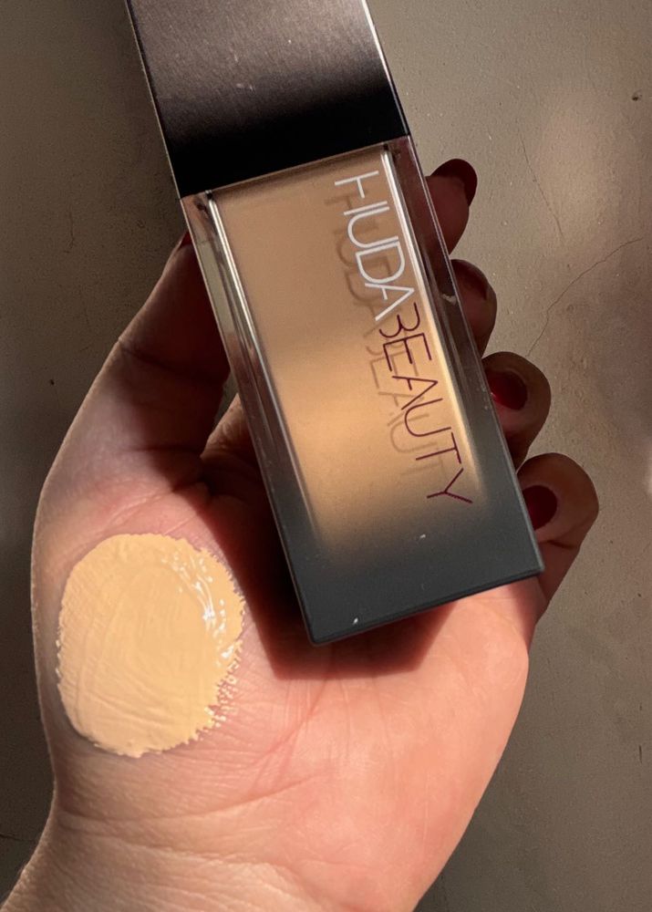 Huda Beauty faux filter luminous matte Foundation