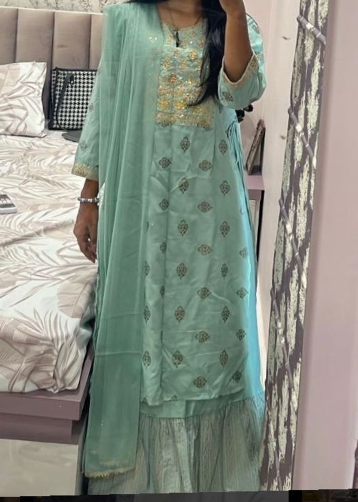 Elegant Mint Green Kurta Set
