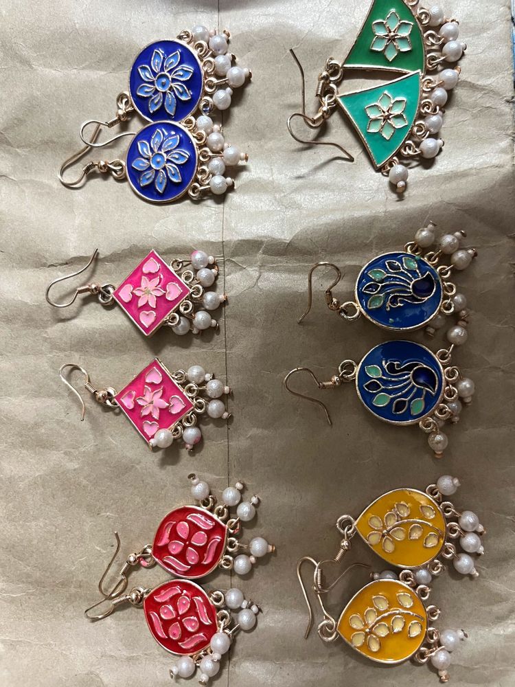 6 Pcs of Earrings