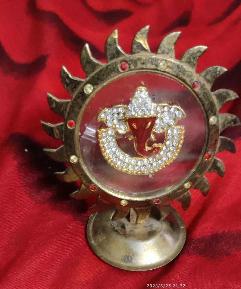 Ganesha Decorative Showpiece