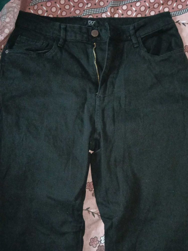black jean