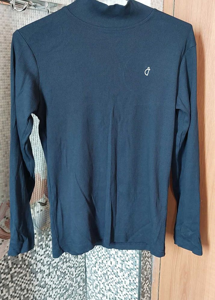 ribbed mock neck long sleeve top