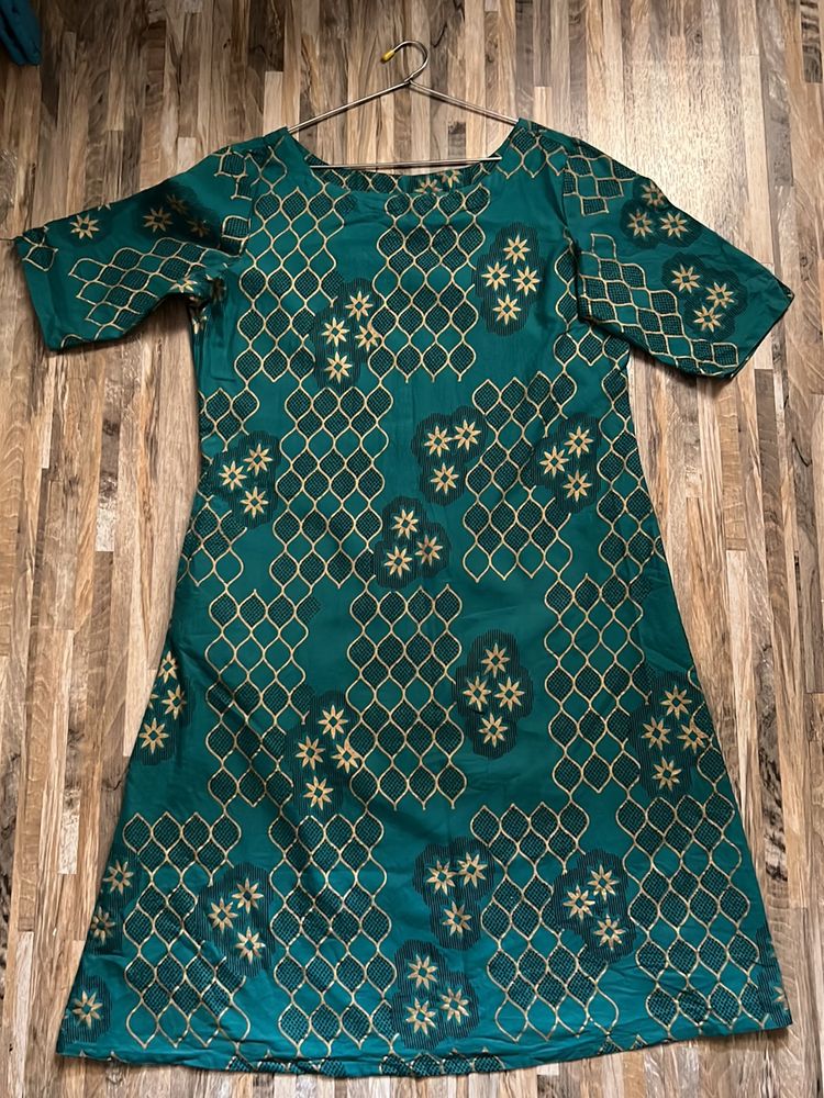 Stylish Green Kurti Large Golden Pattern