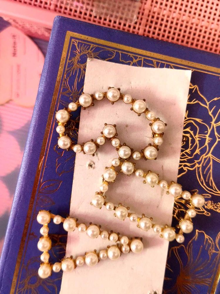 Pearl Hair Clips