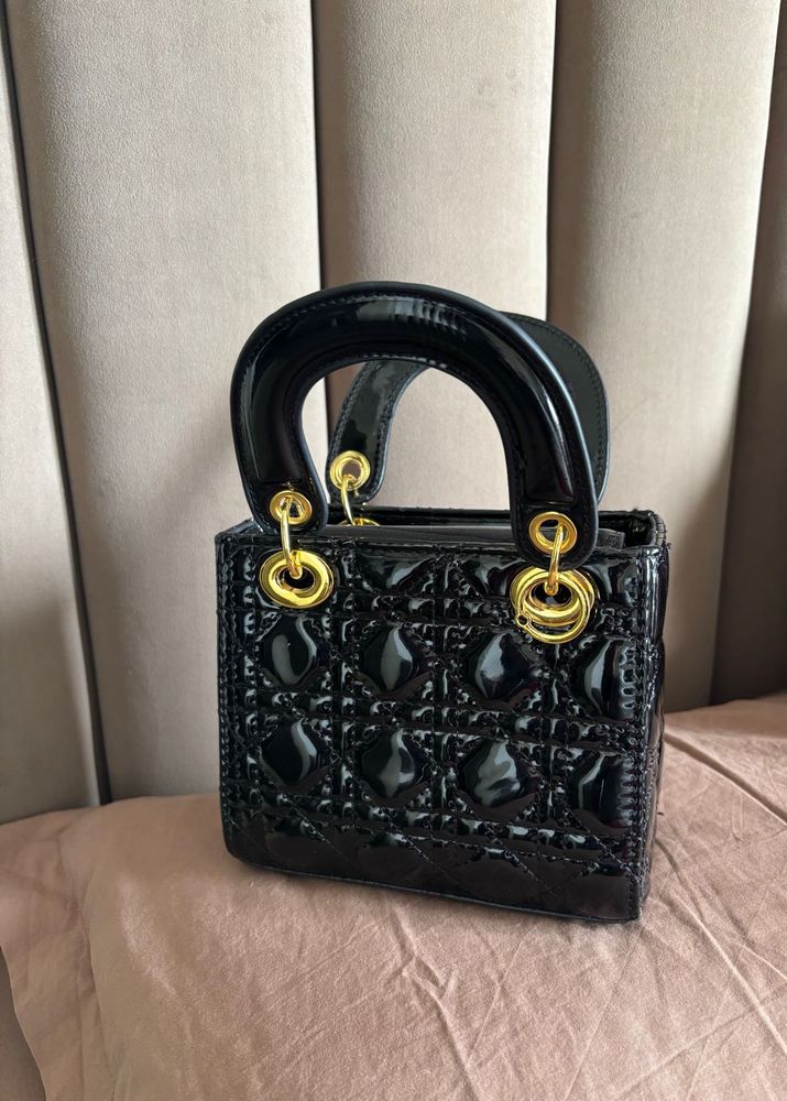 Elegant Black Handbag