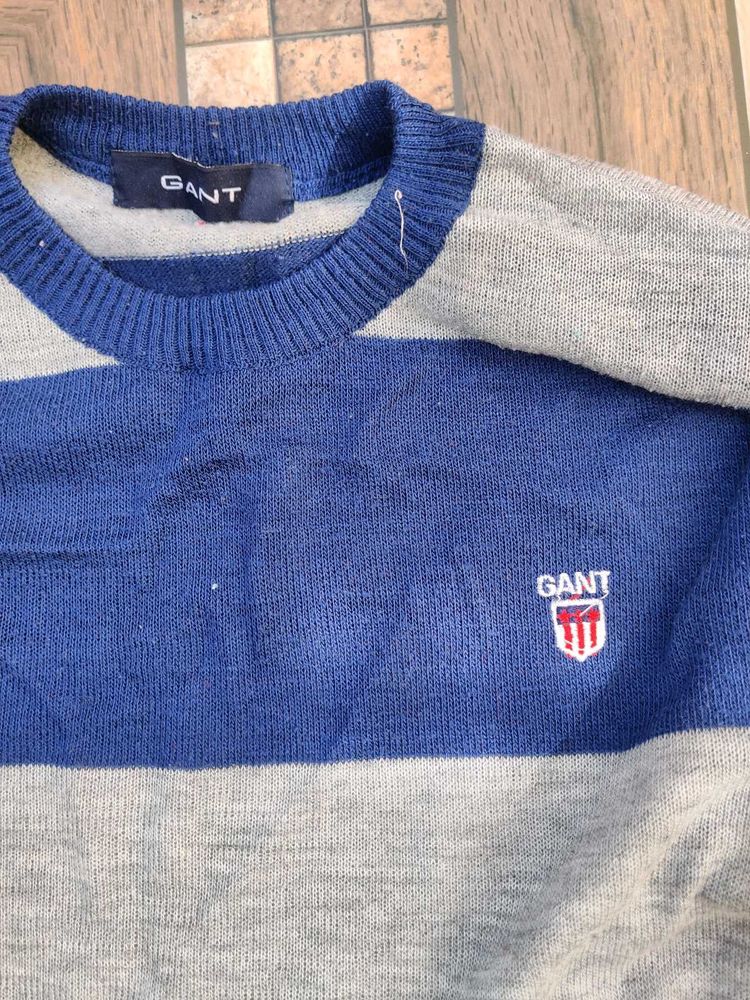streachable unisex sweater