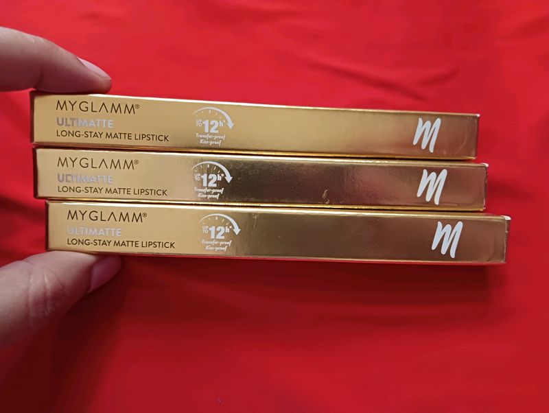 My Glamm Ultimate Matte Lipstick