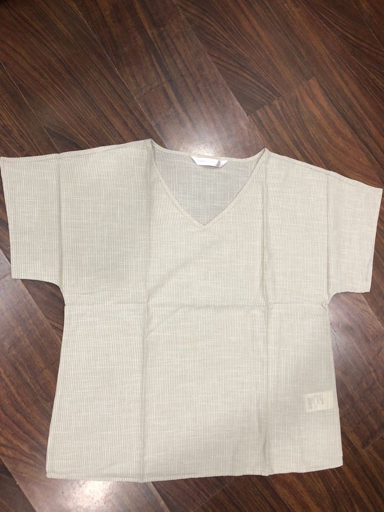 LCW Dream Casual V-Neck Sheer Top