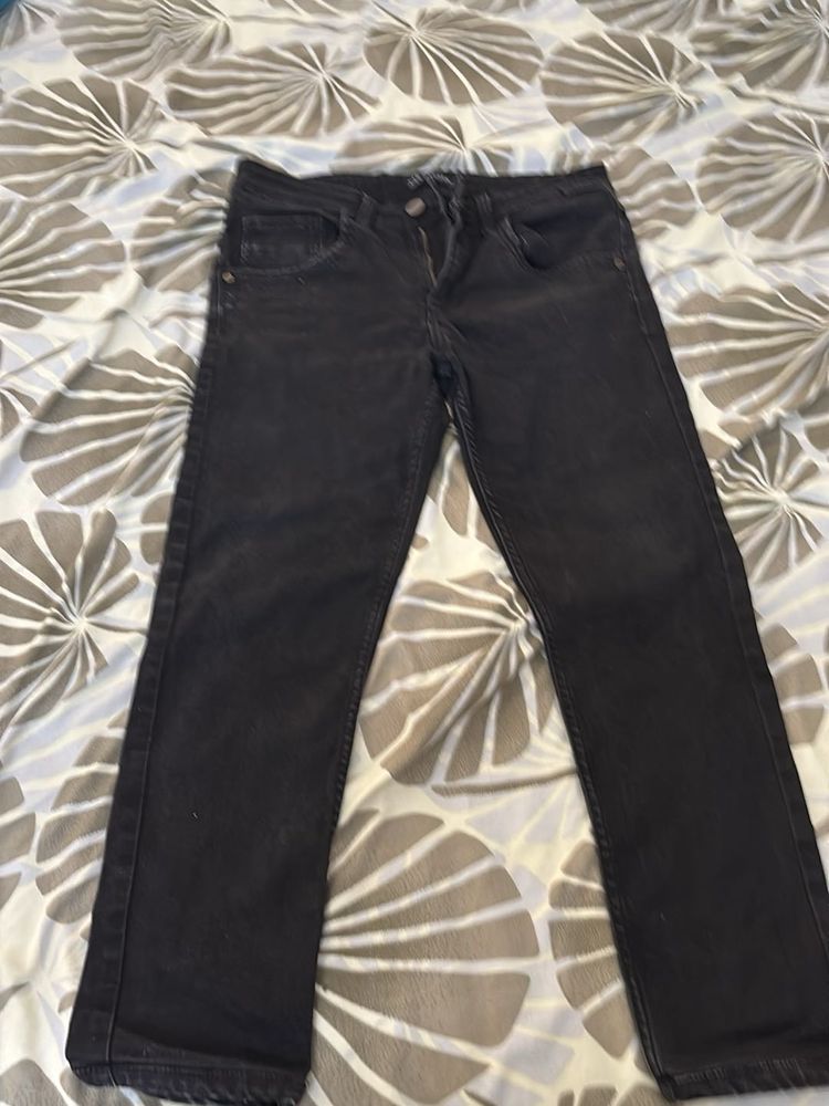 Used Jeans Pant ( Van Heusen , 38X 84X 15 cm