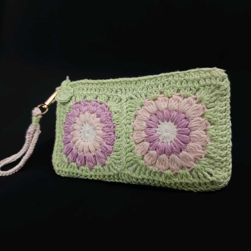 Crochet Flower Zipper Pouch 🌸✨