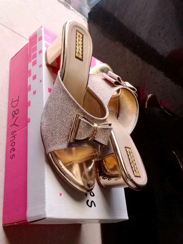 💥Sparkly Silver Flats😍