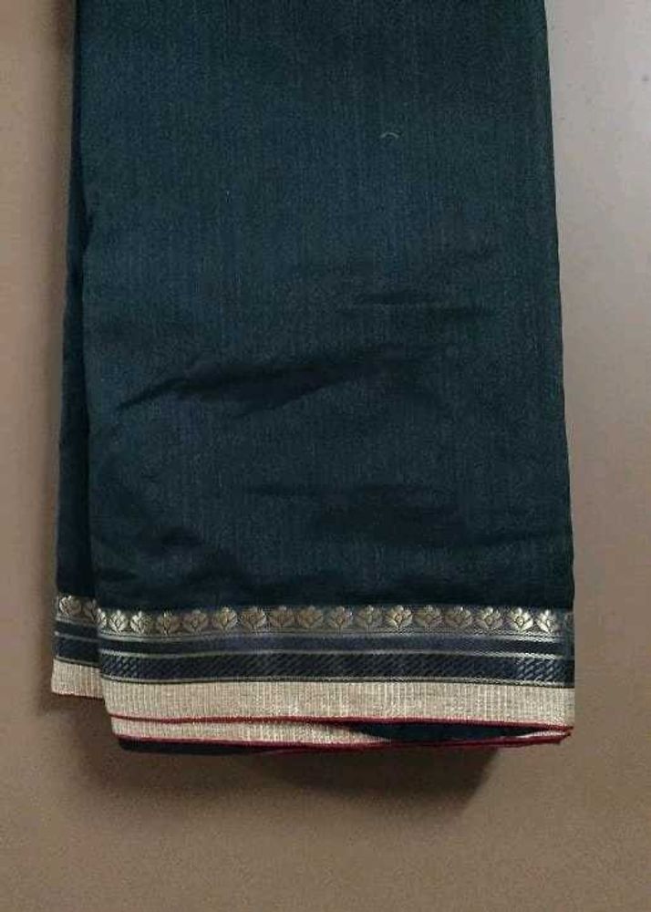 Elegant Plain Border Saree