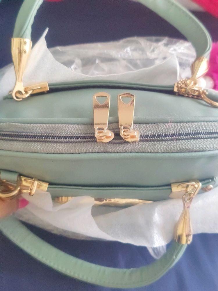 LOOT LO OFFER HIGH PREMIUM QUALITY SABYASACHI HANDBAG + SLING WITH DUST COVER@SALE@600 RS