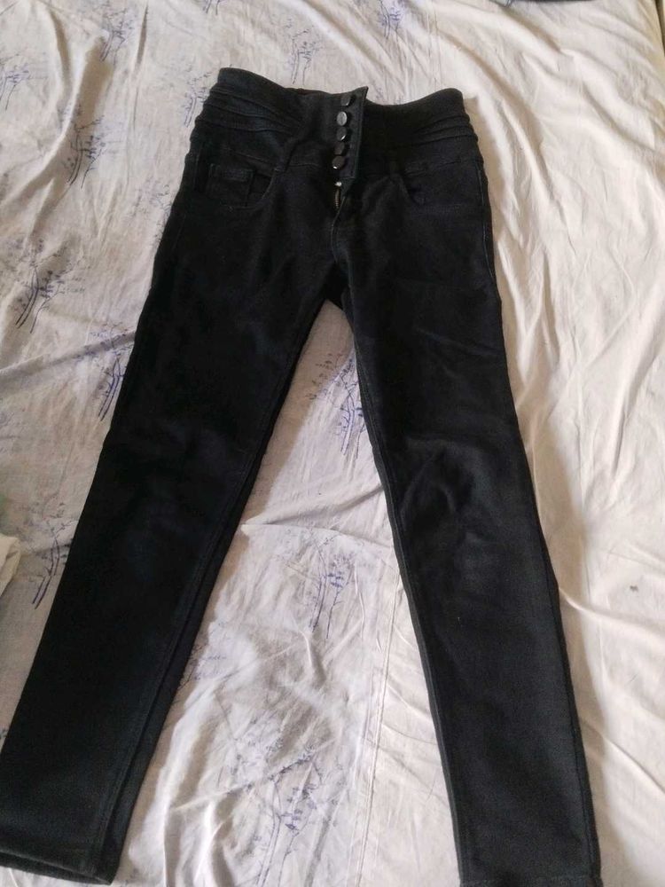 Black High-Waisted Jeans
