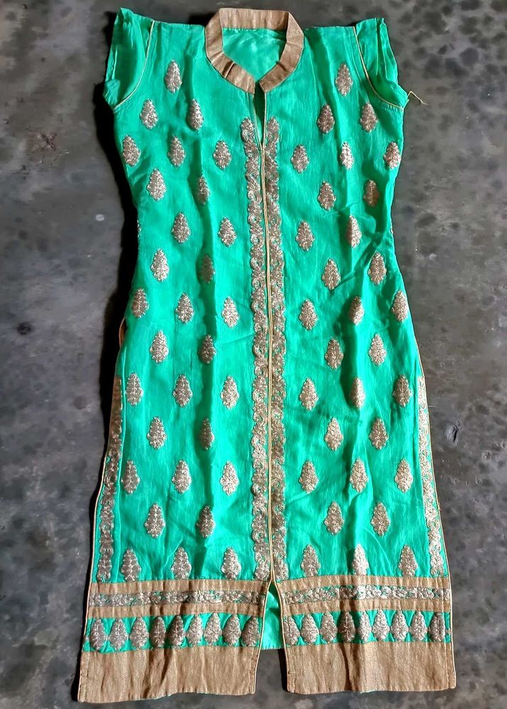 Elegant Ethnic Green Kurti✨