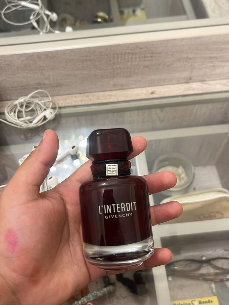 Givenchy L&#39;Interdit Perfume
