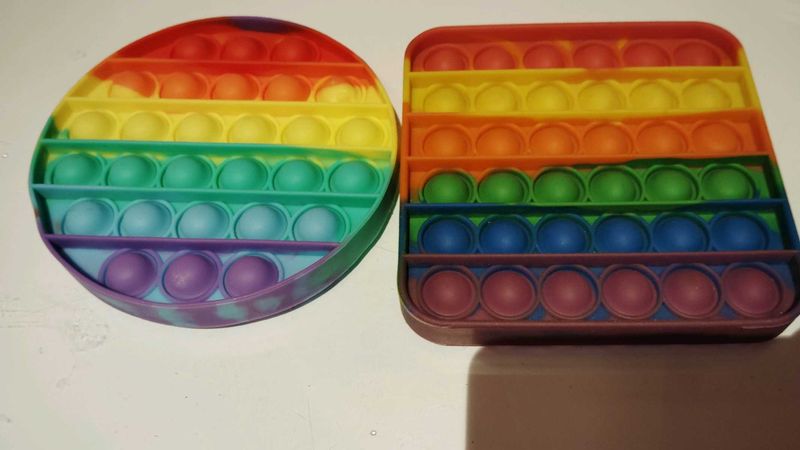 Stress reliever And Fidgeting Toy (2popits)