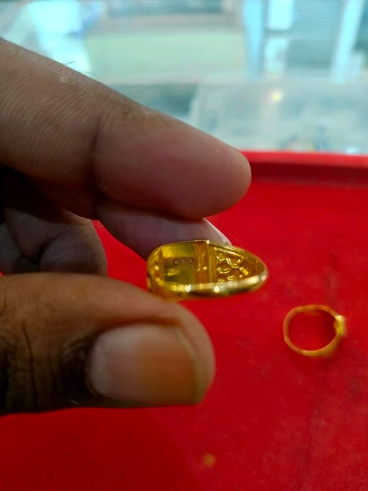1.750 Gm Gold Gents Ring