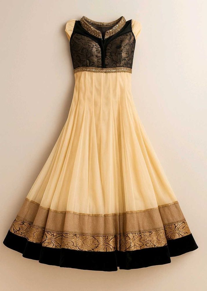 Elegant Ethnic Gown/Anarkali