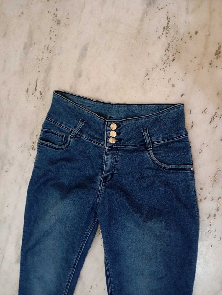 High Waisted Jeans✨