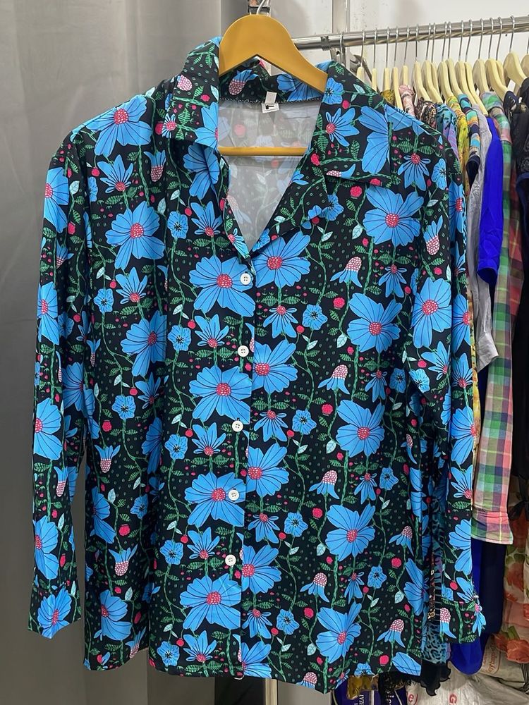 “L Or XL ”  Size Shirt
