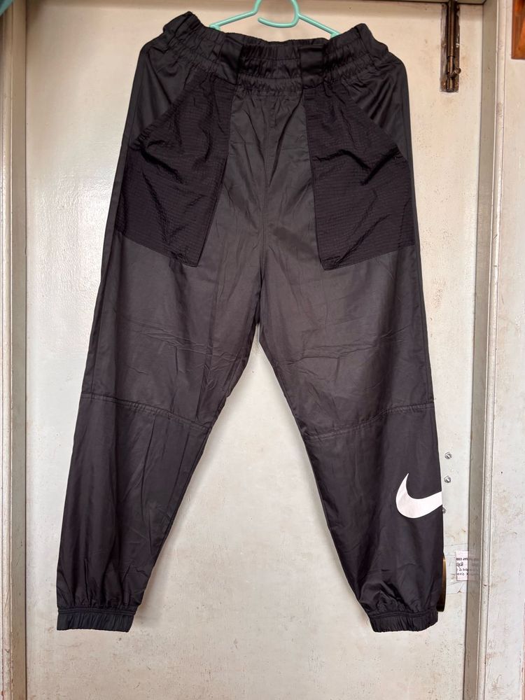 Nike Woven Pants