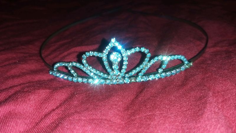 A Barbie🧚‍♀️ Crown 👑👸