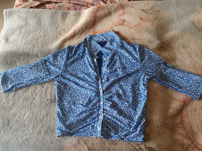 Floral Blue Print Full Sleeve Top.