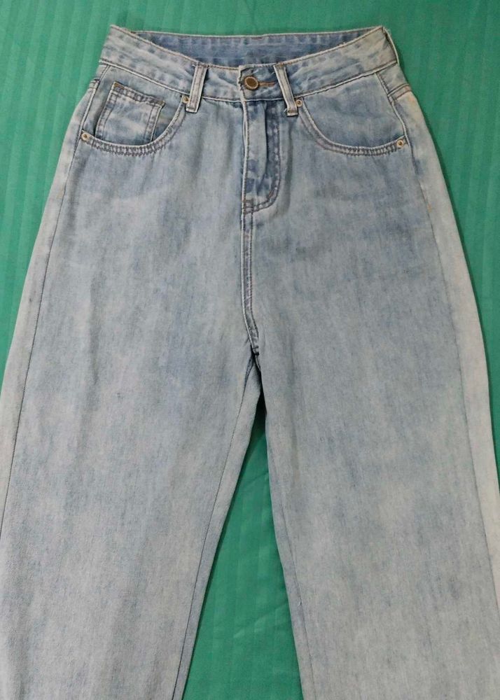 Light Wash Wide Leg Jeans