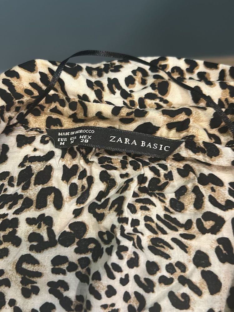 Zara Basic Leopard Print Top Medium Size