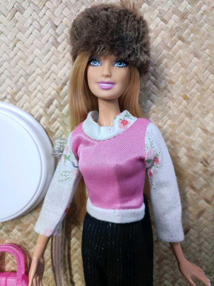 Stylish Russian Barbie Doll Ebat&#39; suku Style