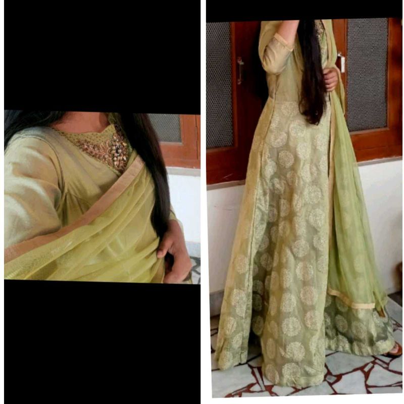 Manyawar Mohey Gown