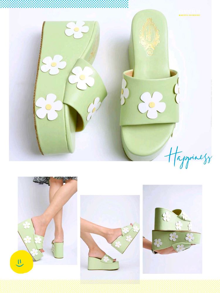 New Shoetopia Floral Green Wedges/ 👠 Heels