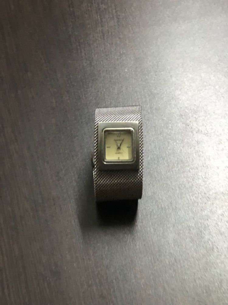 Baohe Vintage Silver Tone Mesh Band Watch