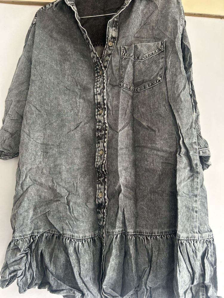 Gap Denim Peplum Style Shirt Top