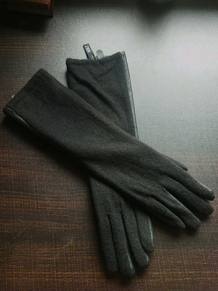 Zara Black Leather Gloves