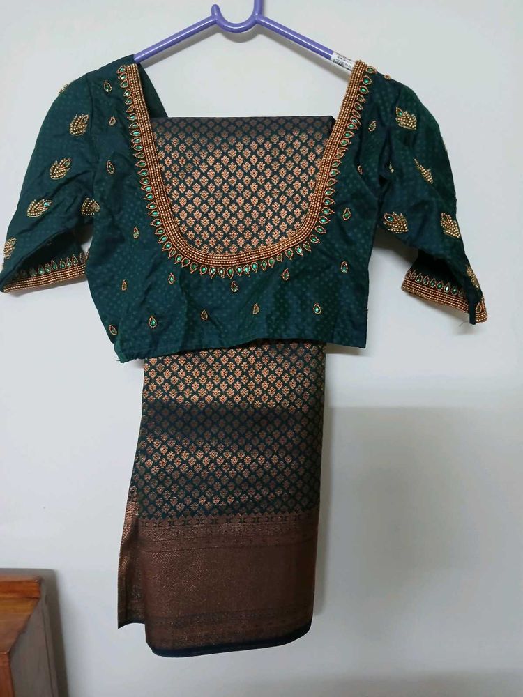 Peacock Green Saree with magam worked blouse set