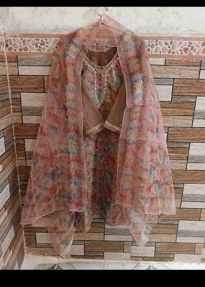 Embellished salwar suit set