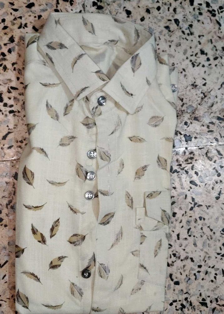 Feather Print Casual Shirt