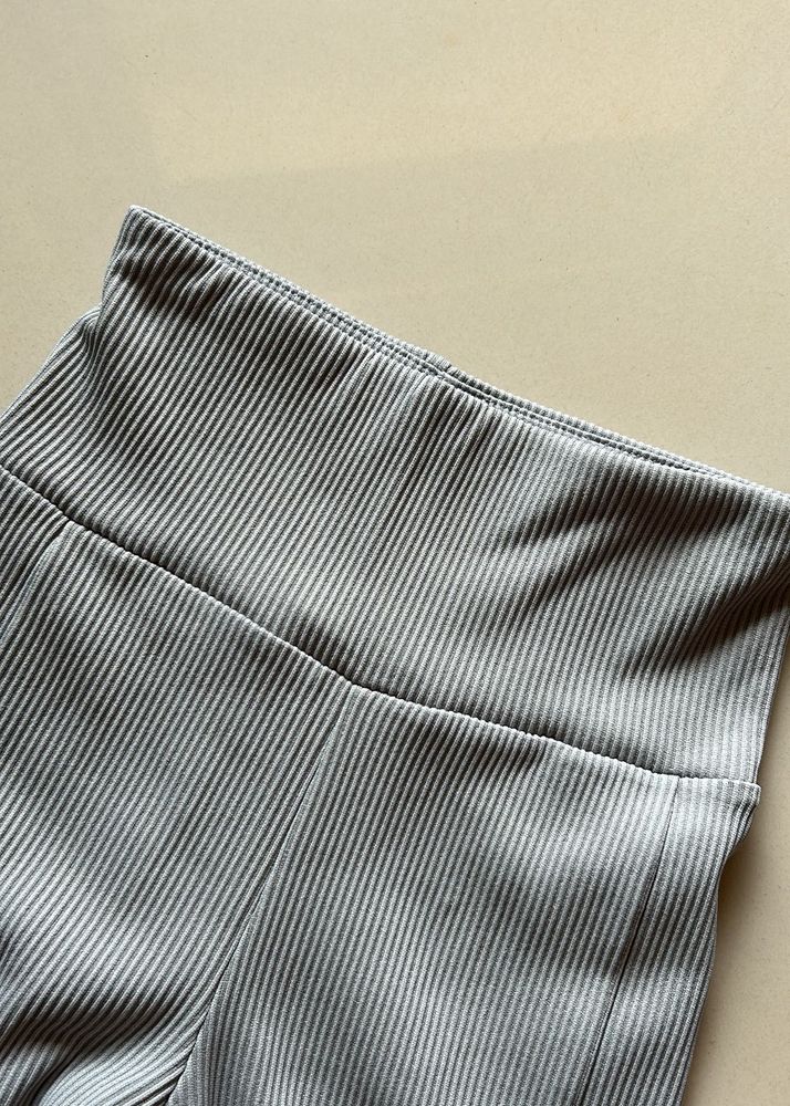 H&amp;M Ribbed Pocket-Detail Leggings PRICE DROP